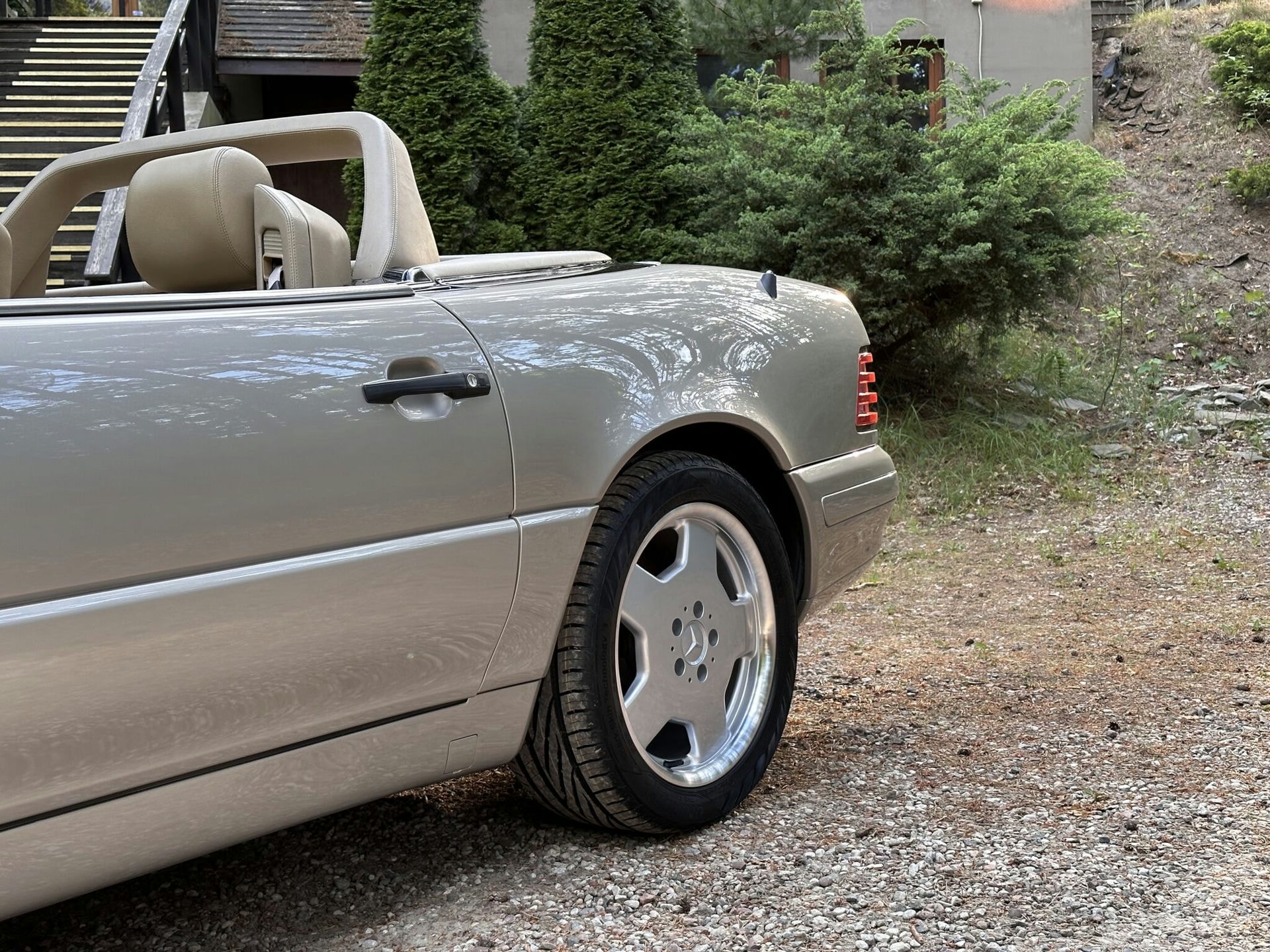 MERCEDES SL R129 (nude)​ 3