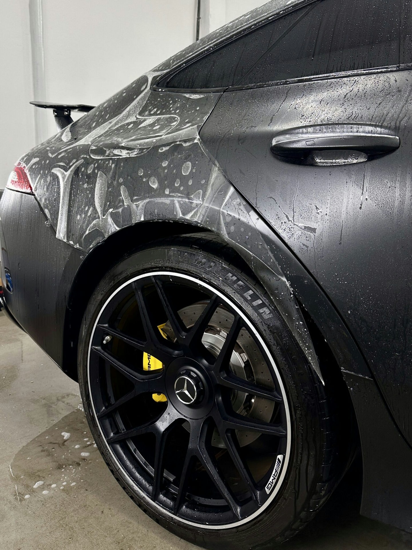 MERCEDES 4Door (black matt)